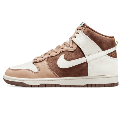 Nike Dunk High ‘Light Chocolate’ — UK 3 | EU 35.5 | US 3.5 — Front View
