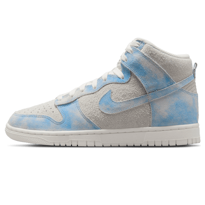 Nike Dunk High SE Wmns 'Clouds' — UK 2.5 | EU 35.5 | US 5 — Front View