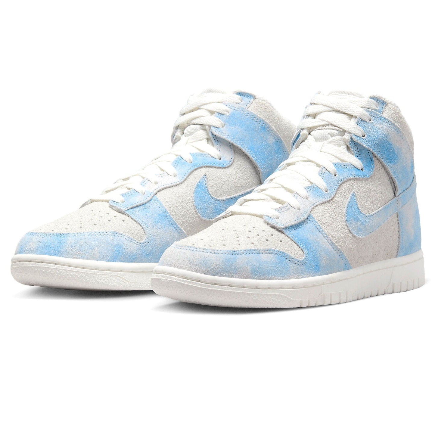Nike Dunk High SE Wmns 'Clouds' — UK 2.5 | EU 35.5 | US 5 — Side View
