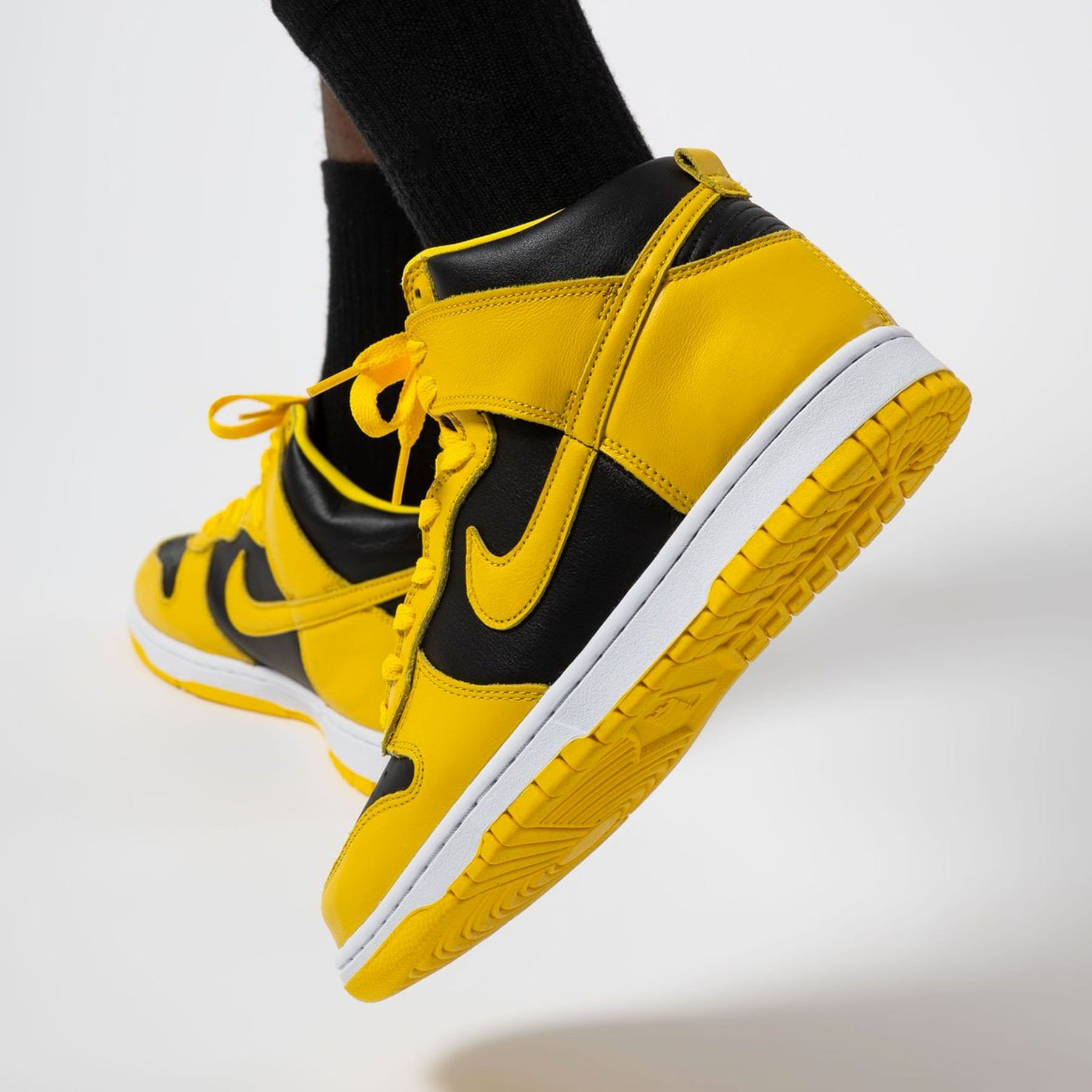 Nike Dunk High SP 'Iowa' 2020 — UK 3 | EU 35.5 | US 3.5 — Lifestyle View
