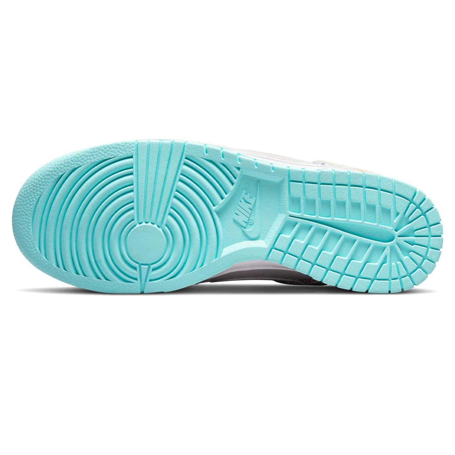 Nike Dunk Low Retro SE 'Barber Shop - Grey' — UK 3 | EU 35.5 | US 3.5 — Detail View