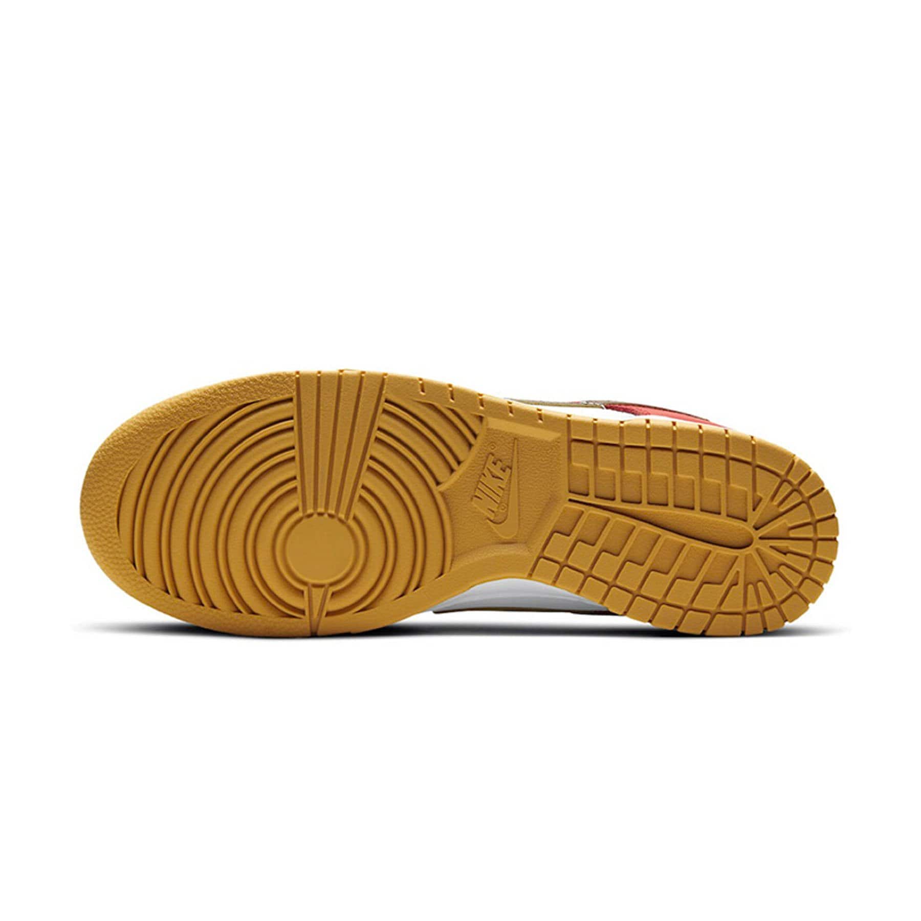 Nike Dunk Low SE GS 'Free.99 - White' — UK 13.5 | EU 32 | US 1Y — Detail View