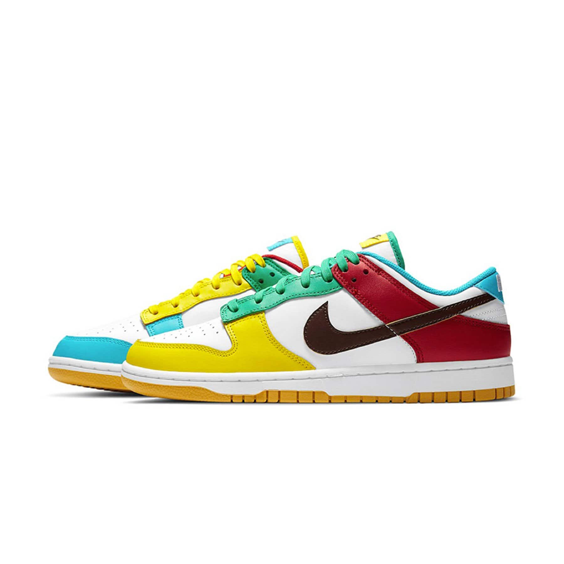 Nike Dunk Low SE GS 'Free.99 - White' — UK 13.5 | EU 32 | US 1Y — Lifestyle View
