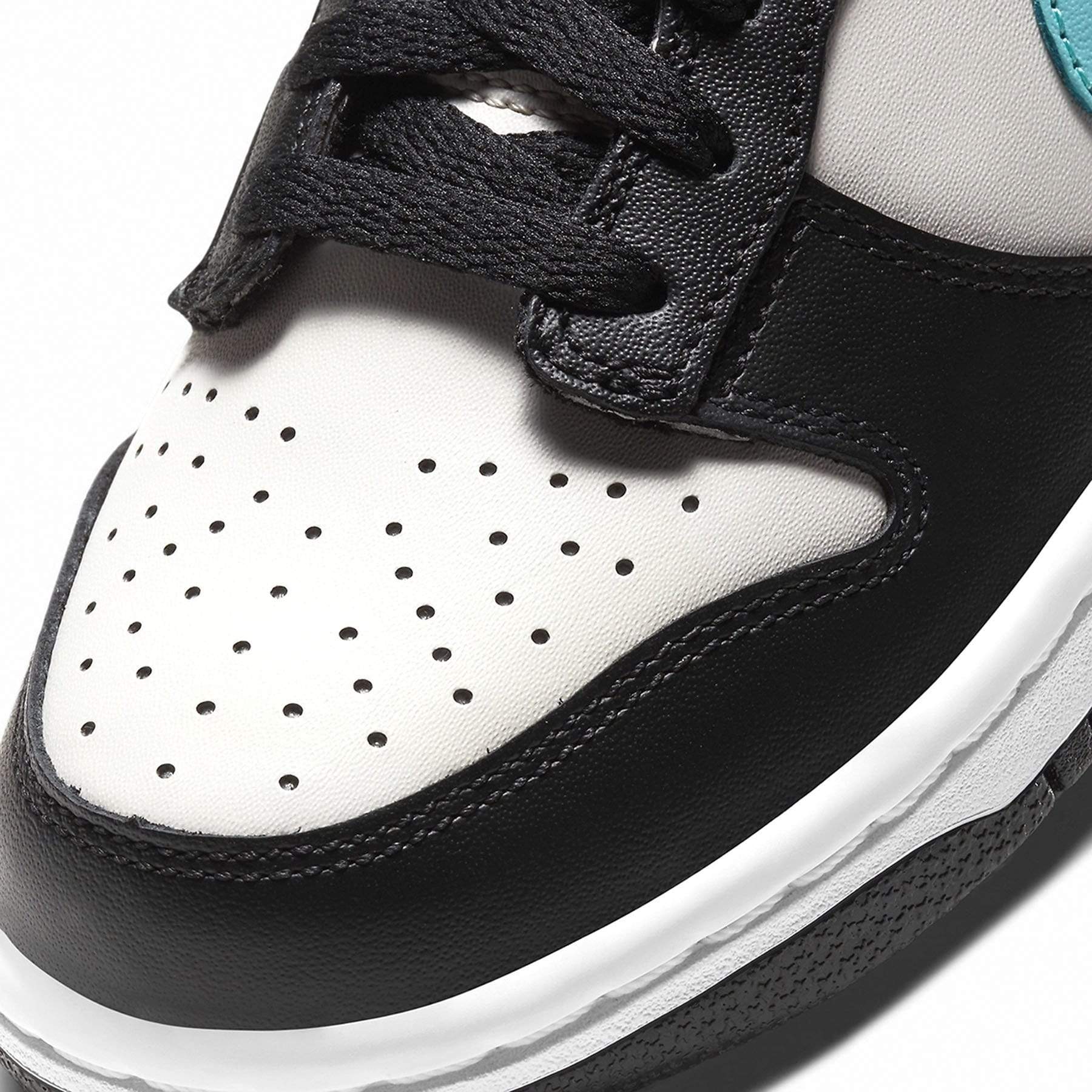 Nike Dunk Low GS ‘Tiffany’ — UK 13.5 | EU 32 | US 1Y — Lifestyle View
