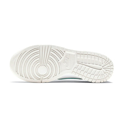 Nike Dunk Low GS ‘Tropical Twist’ — UK 13.5 | EU 32 | US 1Y — Detail View