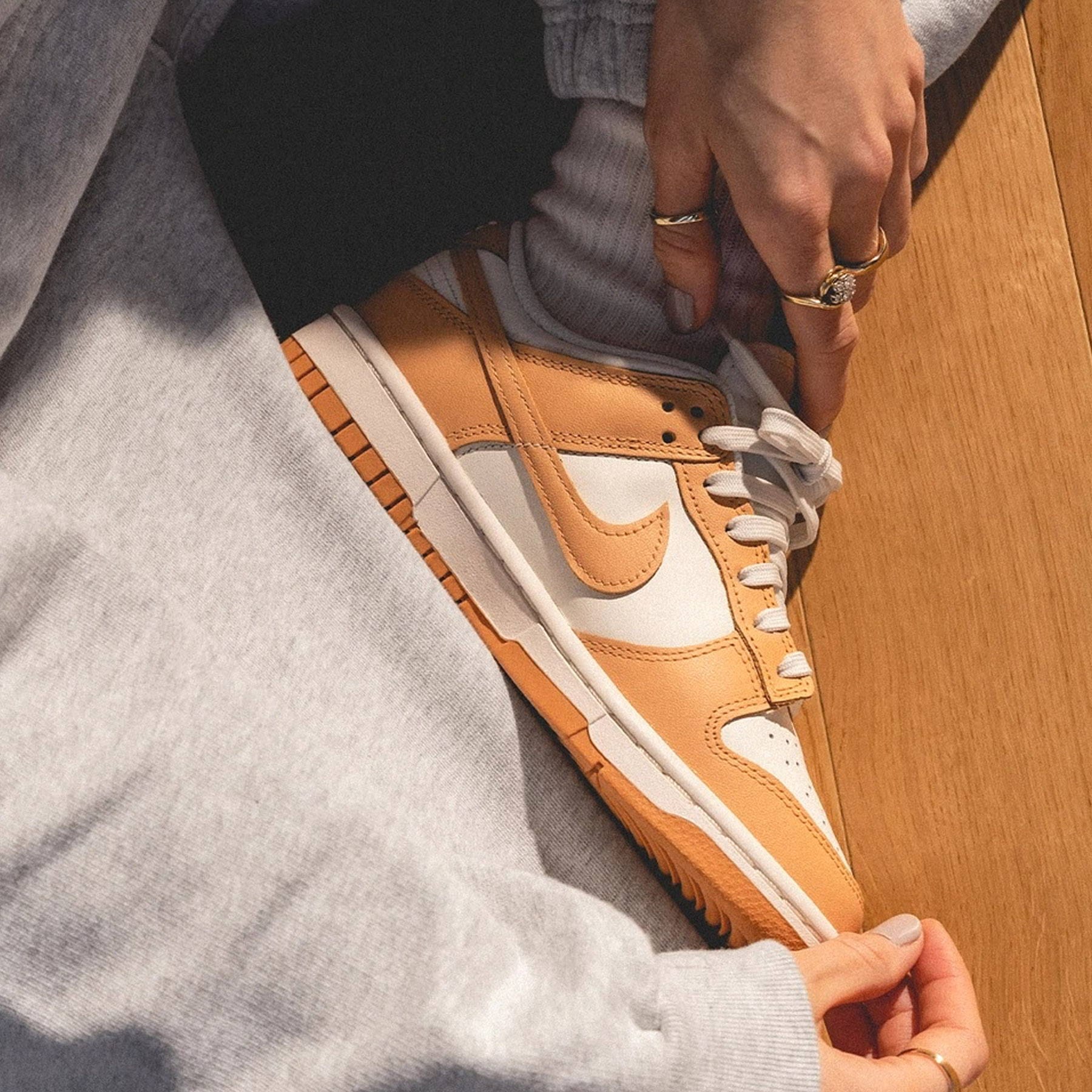 Nike Dunk Low Wmns 'Harvest Moon' — UK 2.5 | EU 35.5 | US 5 — Alternate View 11