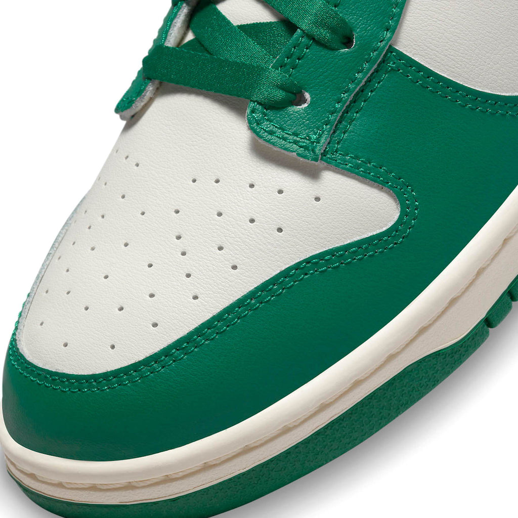 Nike Dunk Low SE 'Lottery Pack - Malachite' — UK 3 | EU 35.5 | US 3.5 — Alternate View 7