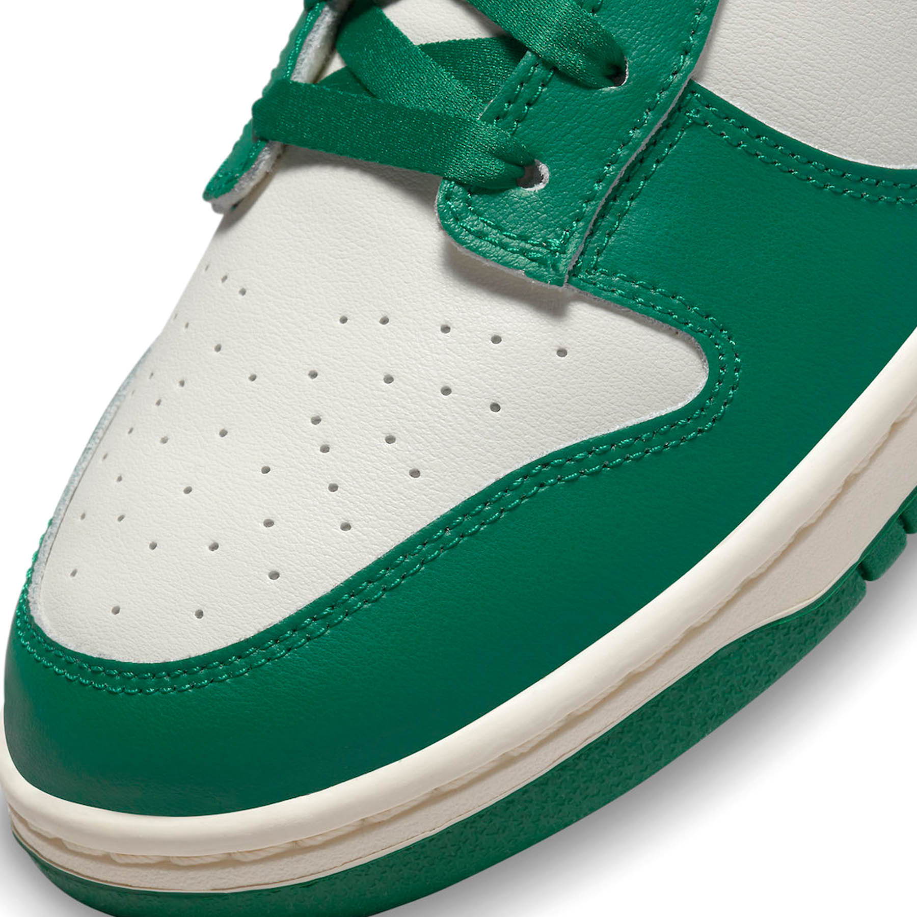 Nike Dunk Low SE 'Lottery Pack - Malachite' — UK 3 | EU 35.5 | US 3.5 — Alternate View 7
