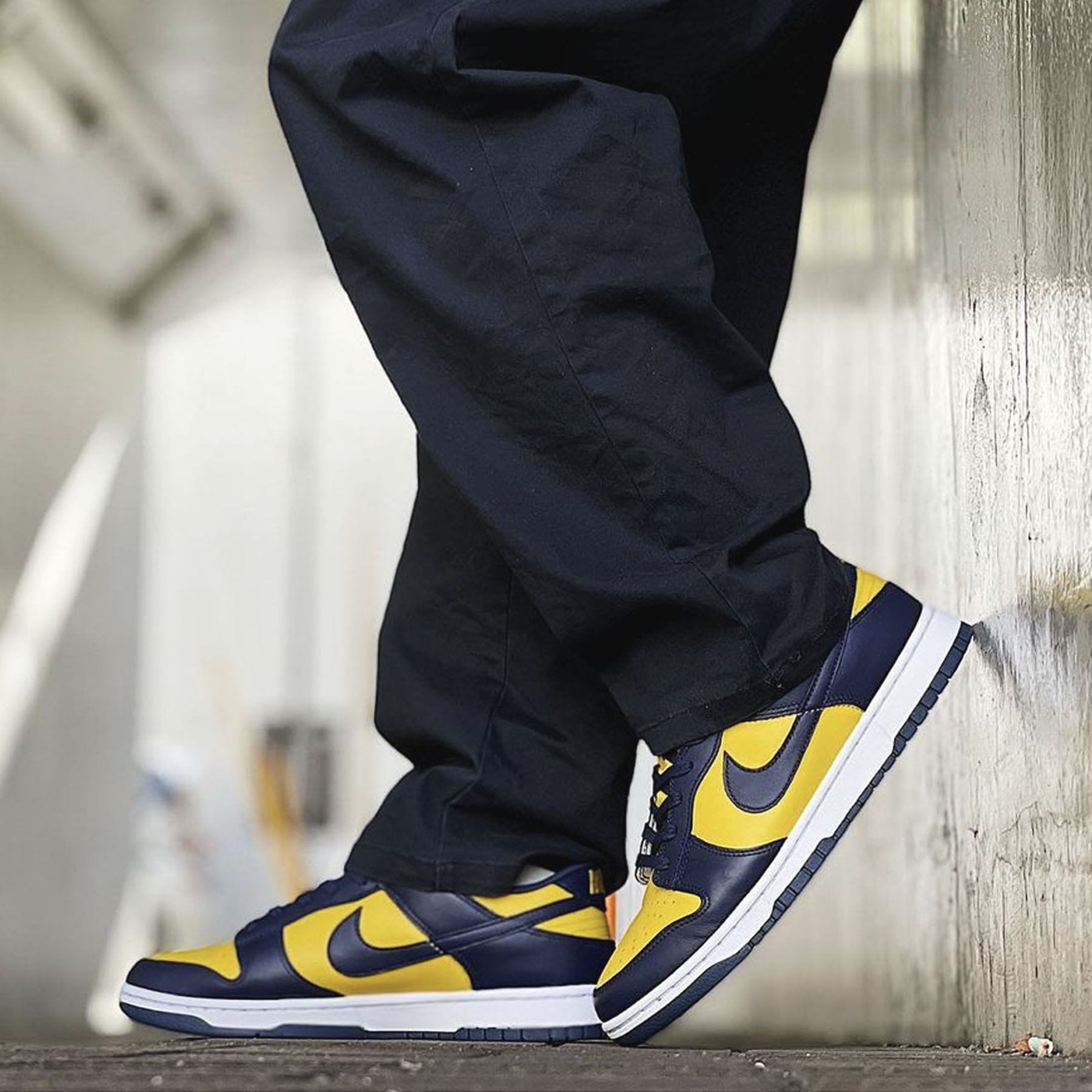 Nike Dunk Low 'Michigan' 2021 — UK 3 | EU 35.5 | US 3.5 — Lifestyle View