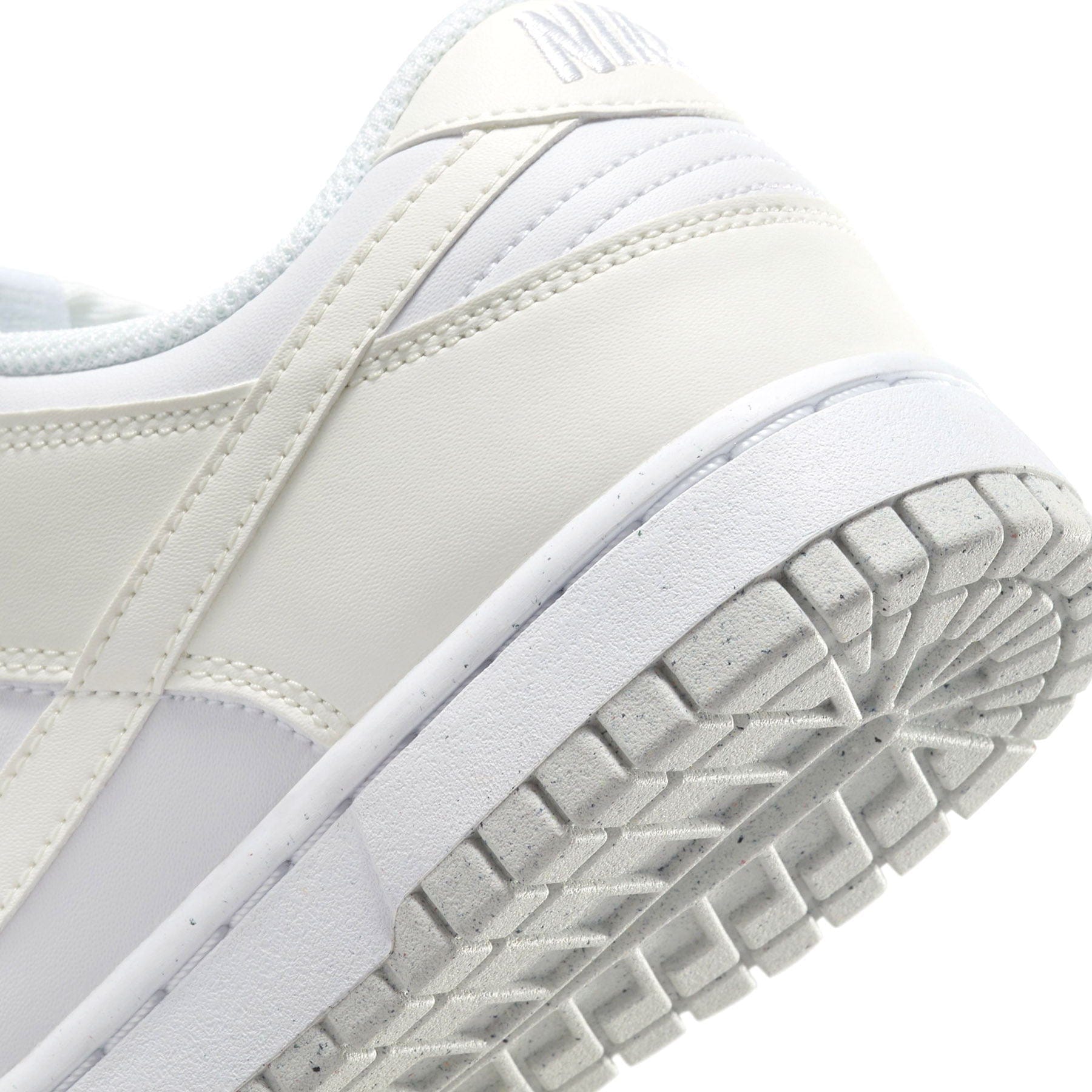 Nike Dunk Low Wmns Next Nature 'Move To Zero - Sail' — UK 2.5 | EU 35.5 | US 5 — Alternate View 7