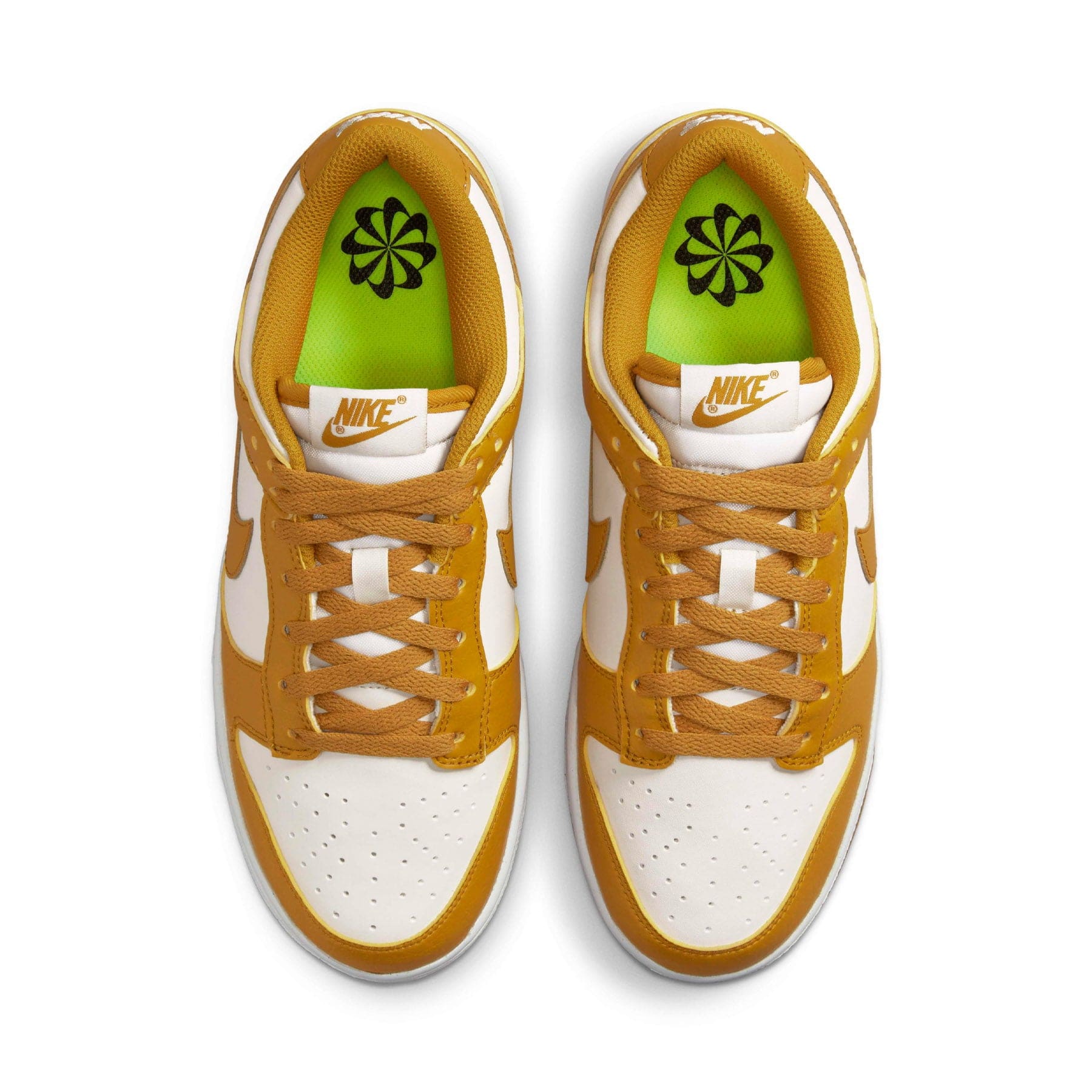 Nike Dunk Low Wmns Next Nature 'Phantom' — UK 2.5 | EU 35.5 | US 5 — Detail View