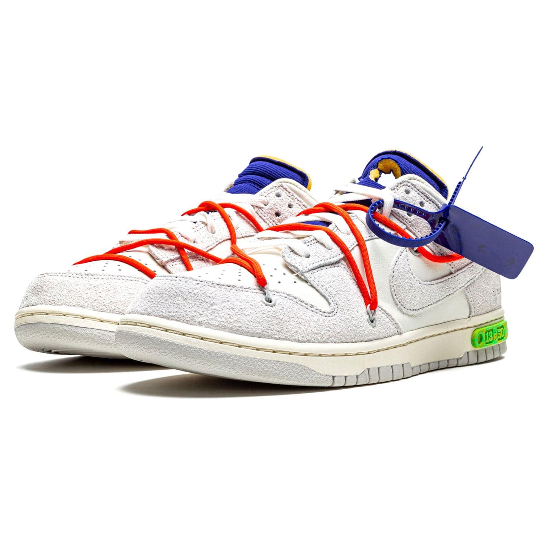 Off-White x Nike Dunk Low 'Lot 13 of 50' — UK 3 | EU 35.5 | US 3.5 — Side View