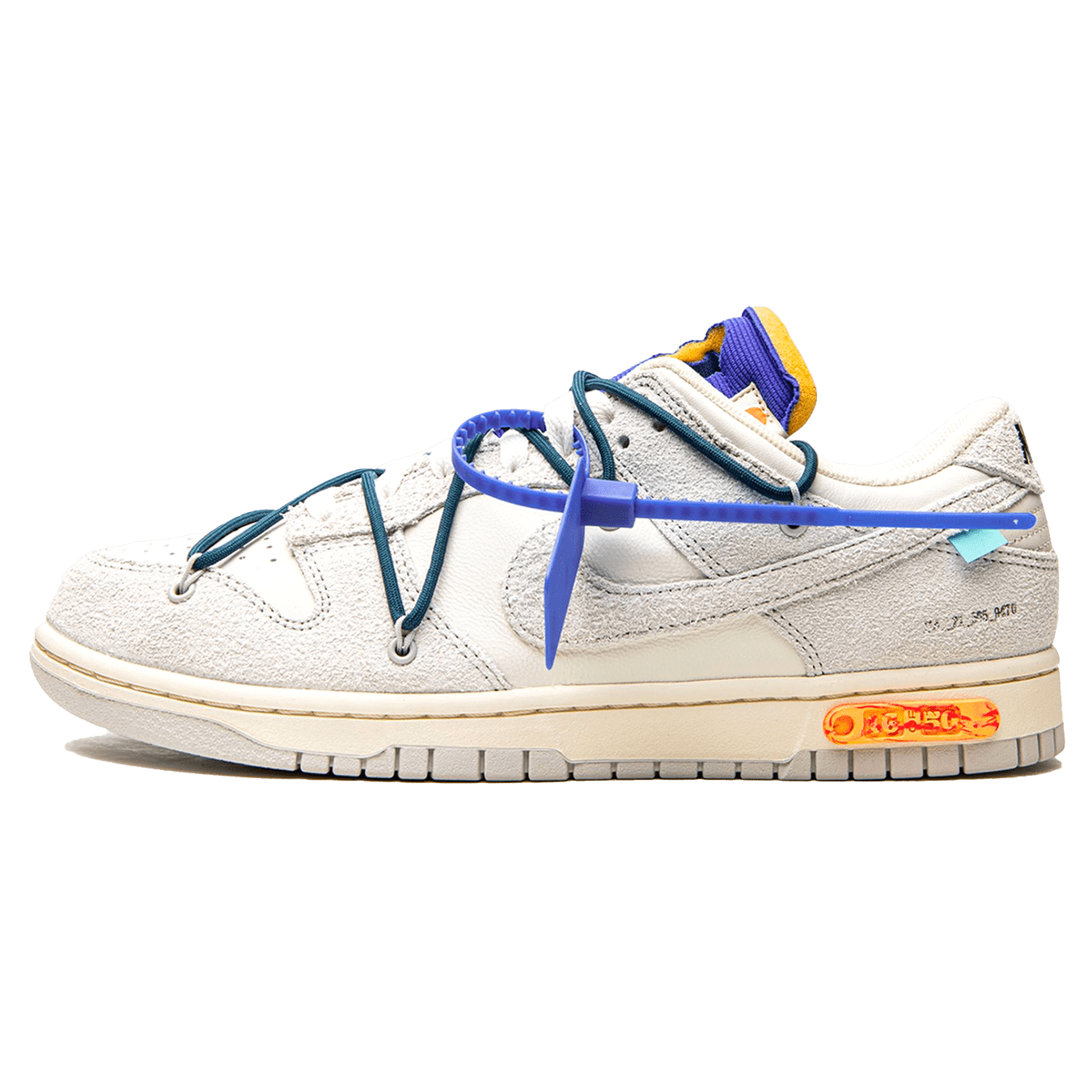Off-White x Nike Dunk Low 'Lot 16 of 50' — UK 3 | EU 35.5 | US 3.5 — Front View