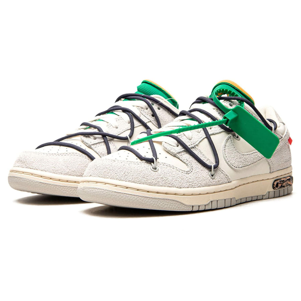 Off-White x Nike Dunk Low 'Lot 20 of 50' — UK 3 | EU 35.5 | US 3.5 — Side View