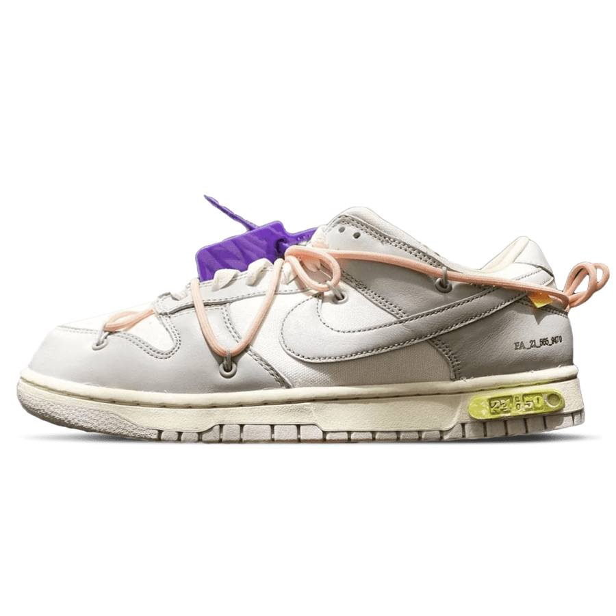 Off-White x Nike Dunk Low 'Lot 24 of 50' — UK 3 | EU 35.5 | US 3.5 — Front View