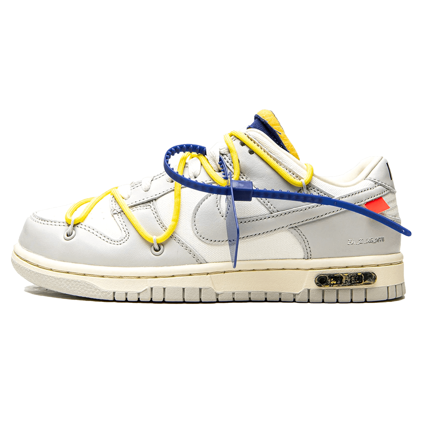 Off-White x Nike Dunk Low 'Lot 27 of 50' — UK 3 | EU 35.5 | US 3.5 — Front View