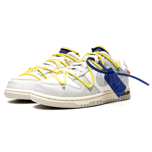 Off-White x Nike Dunk Low 'Lot 27 of 50' — UK 3 | EU 35.5 | US 3.5 — Side View