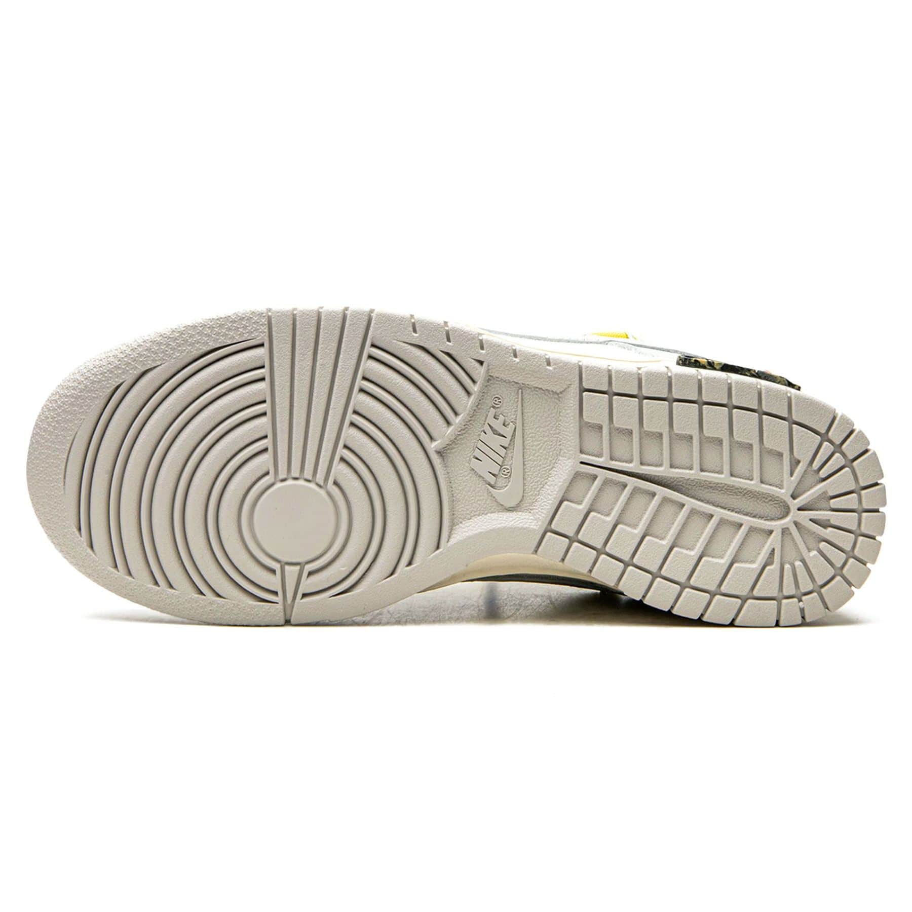 Off-White x Nike Dunk Low 'Lot 27 of 50' — UK 3 | EU 35.5 | US 3.5 — Detail View
