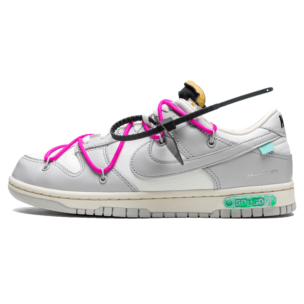 Off-White x Nike Dunk Low 'Lot 30 of 50' — UK 3 | EU 35.5 | US 3.5 — Front View