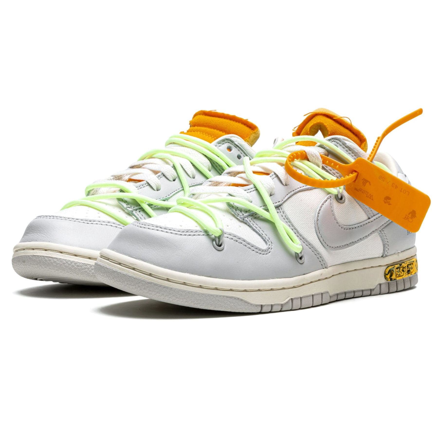 Off-White x Nike Dunk Low 'Lot 43 of 50' — UK 3 | EU 35.5 | US 3.5 — Side View