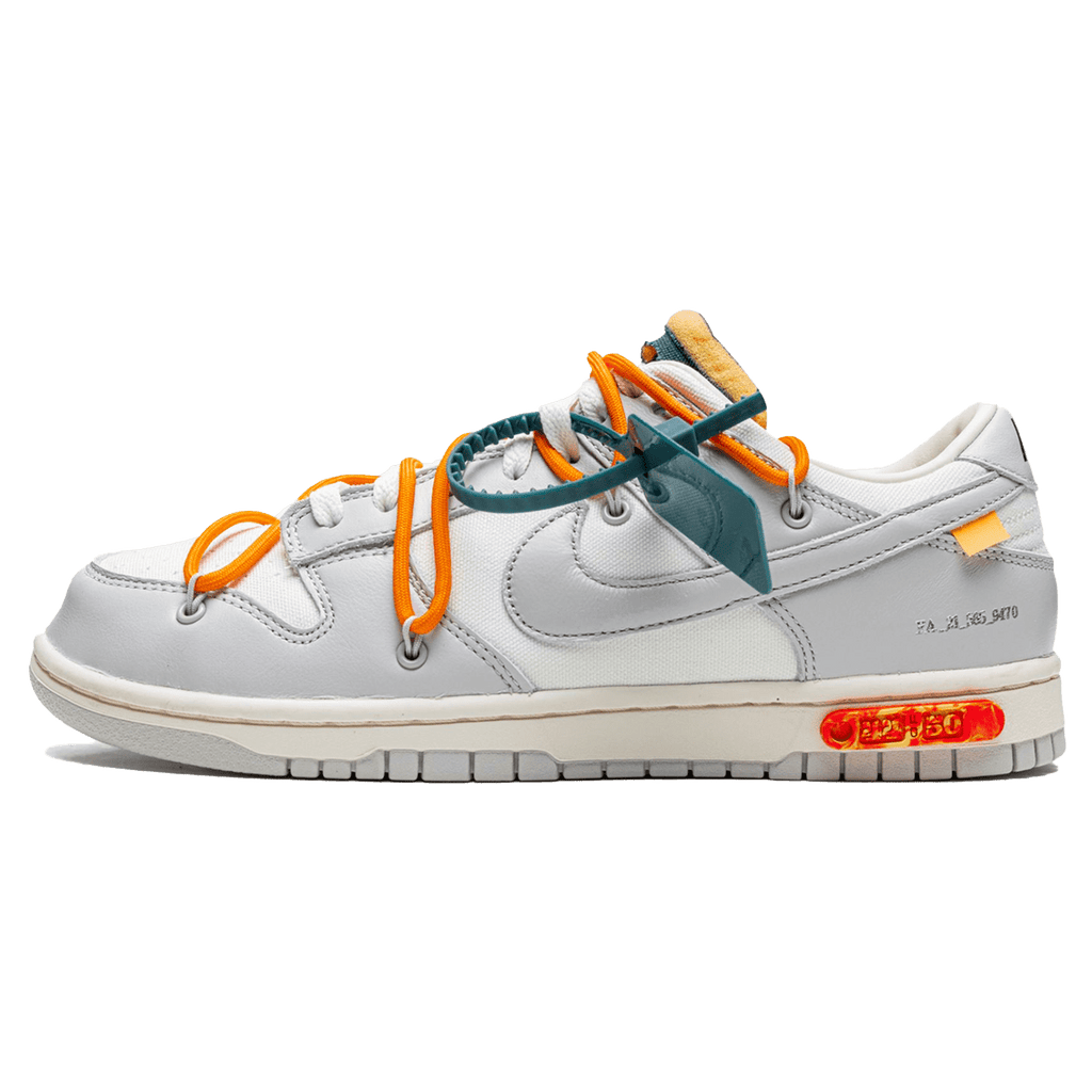 Off-White x Nike Dunk Low 'Lot 44 of 50' — UK 3 | EU 35.5 | US 3.5 — Front View