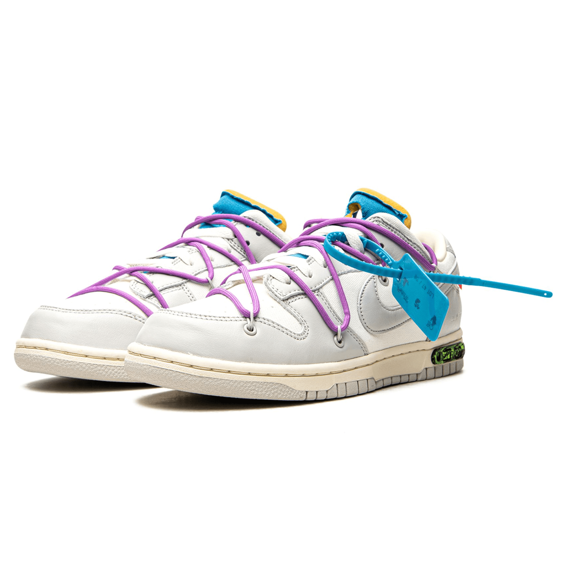 Off-White x Nike Dunk Low 'Lot 47 of 50' — UK 3 | EU 35.5 | US 3.5 — Side View