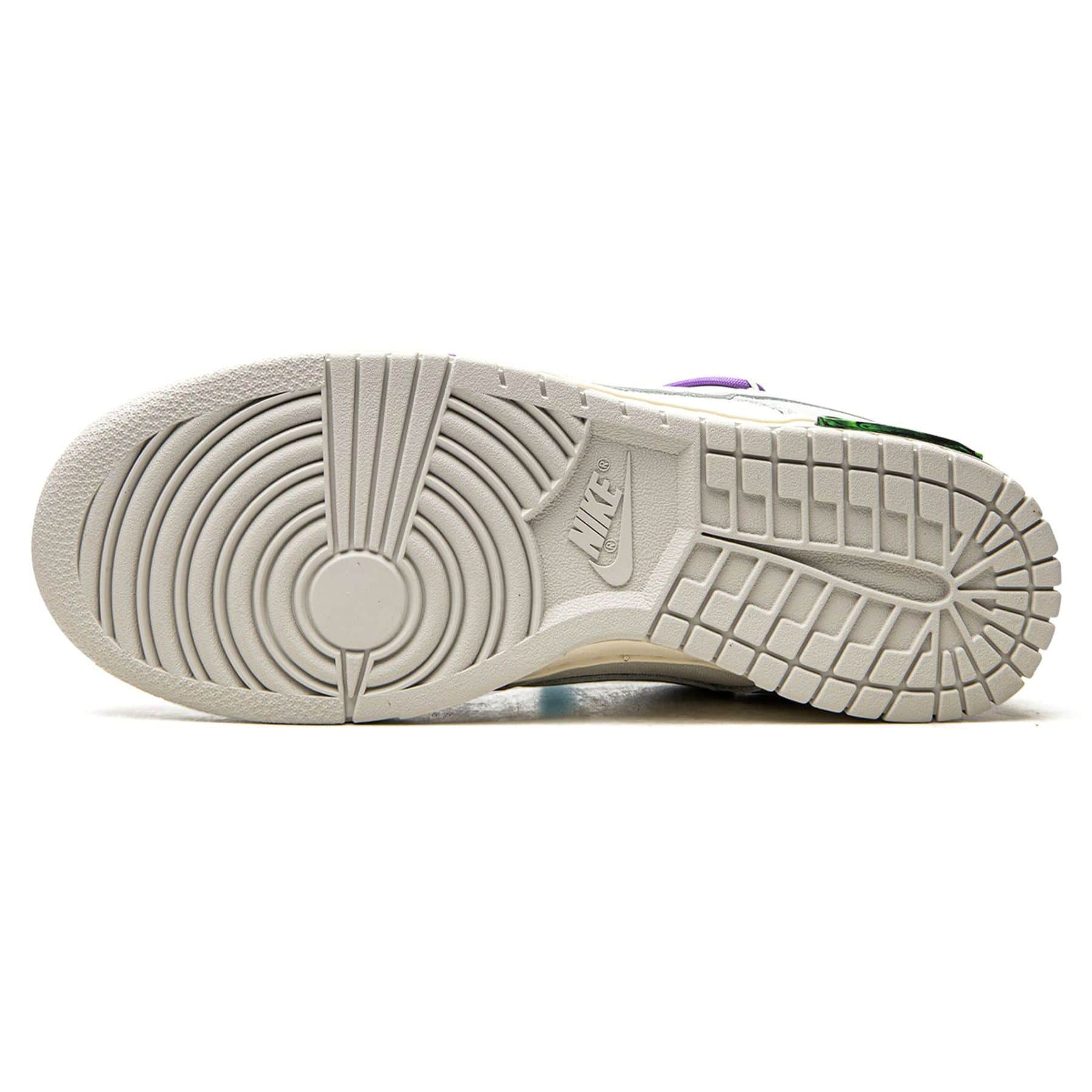 Off-White x Nike Dunk Low 'Lot 47 of 50' — UK 3 | EU 35.5 | US 3.5 — Detail View