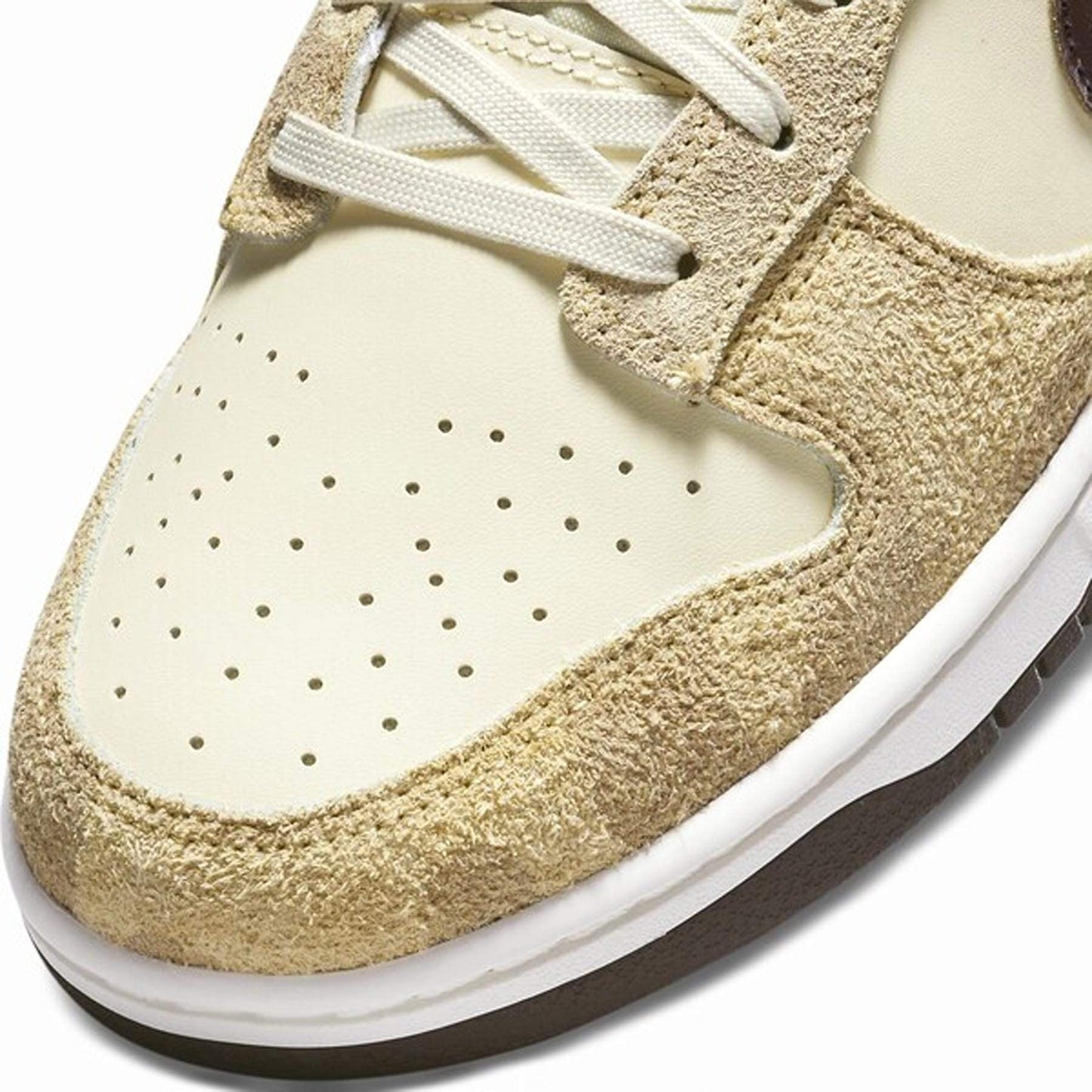 Nike Dunk Low Premium 'Animal Pack - Giraffe' — UK 3 | EU 35.5 | US 3.5 — Detail View