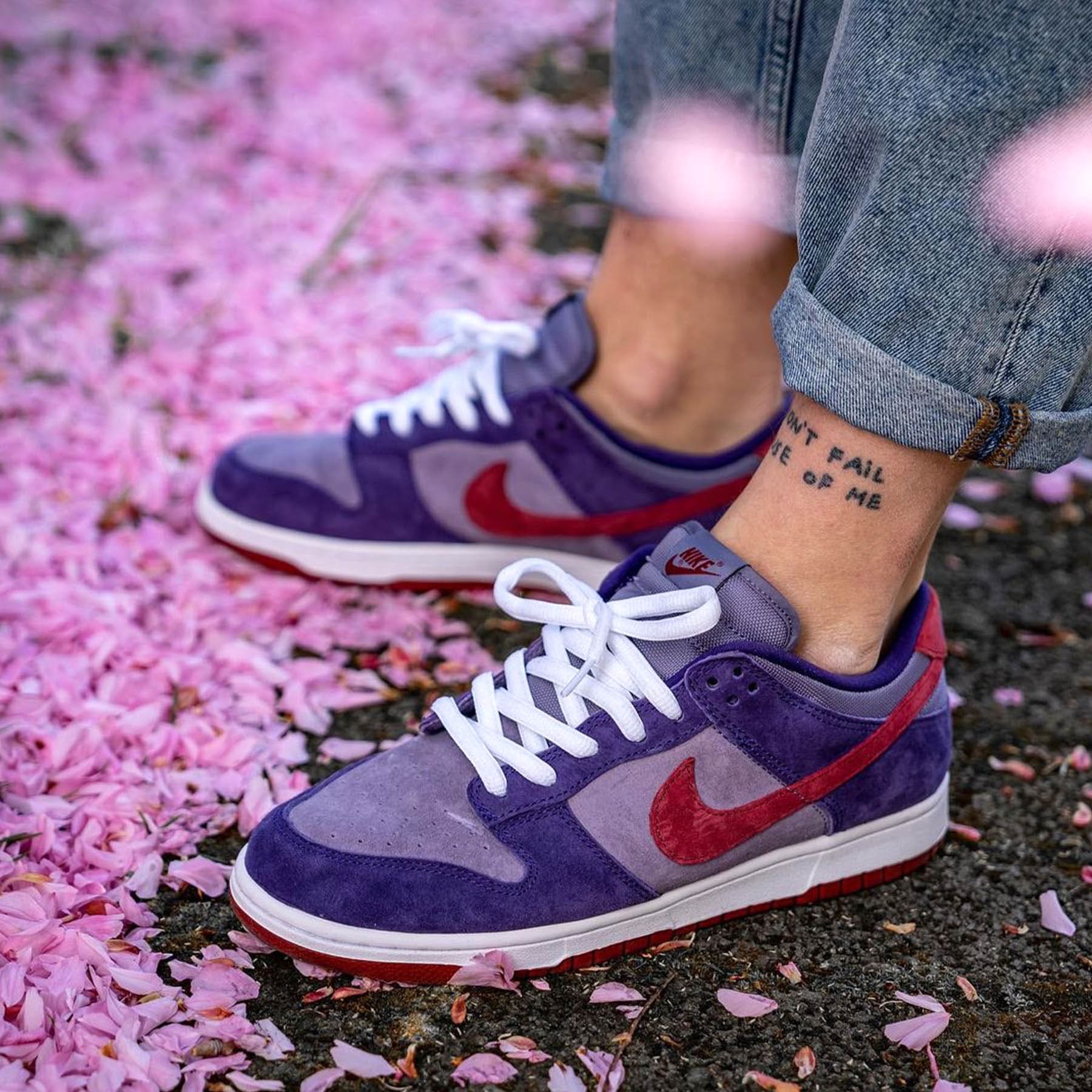 Nike Dunk Low Retro Vol. 1 SP 'Plum' — UK 3 | EU 35.5 | US 3.5 — Alternate View 7