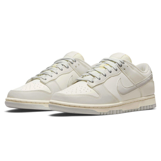 Nike Dunk Low Wmns 'Light Bone' — UK 2.5 | EU 35.5 | US 5 — Side View