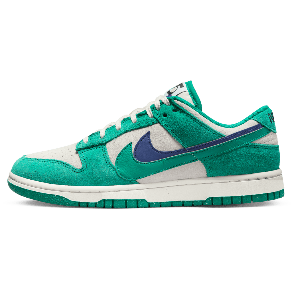 Nike Dunk Low Wmns SE 85 'Neptune Green' — UK 2.5 | EU 35.5 | US 5 — Front View