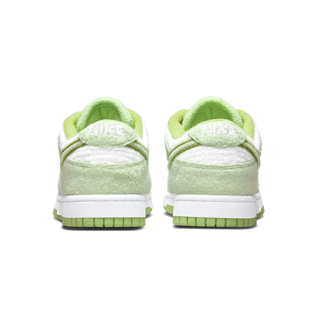 Nike Dunk Low SE Wmns 'Fleece - Honeydew' — UK 2.5 | EU 35.5 | US 5 — Top View