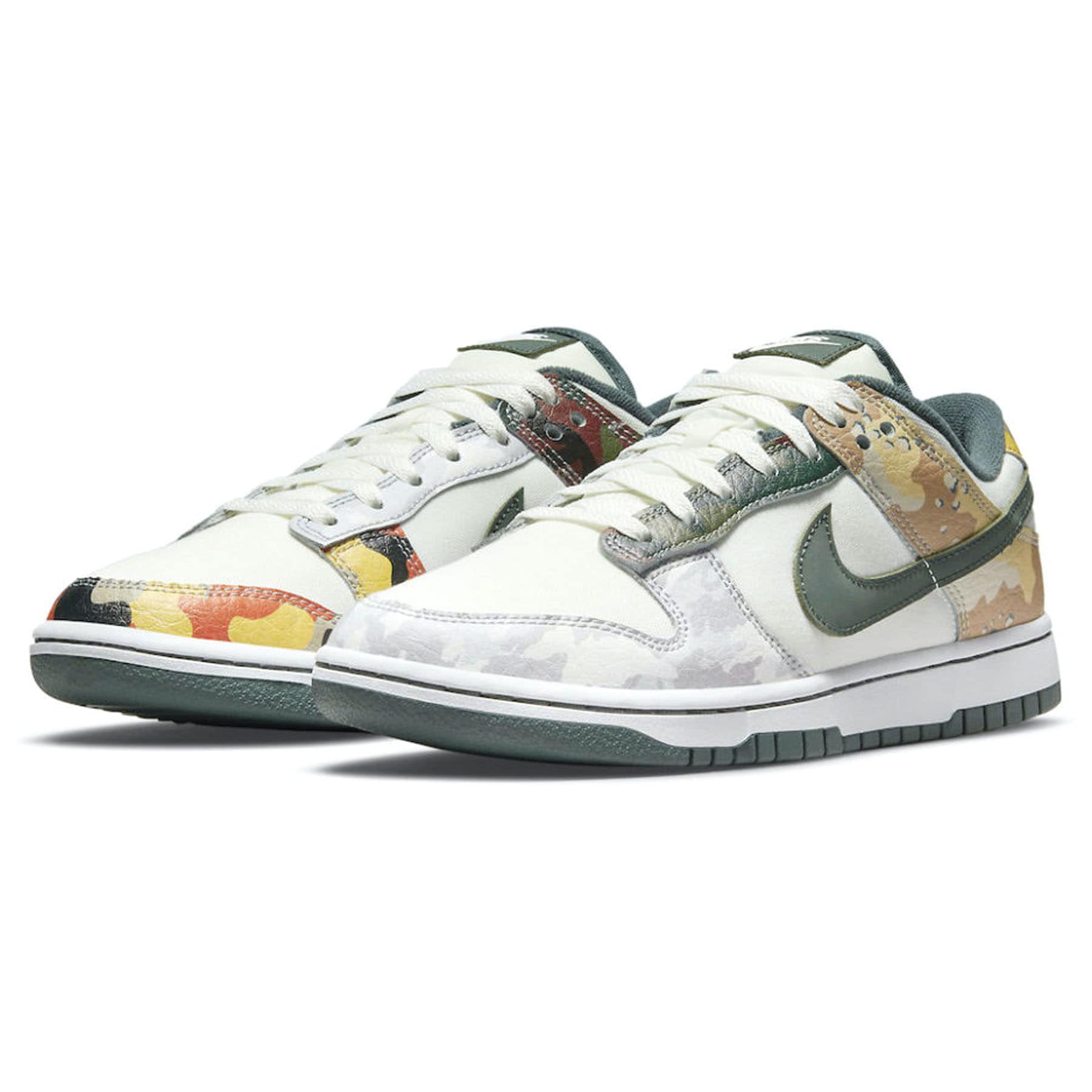 Nike Dunk Low SE 'Sail Multi-Camo' — UK 3 | EU 35.5 | US 3.5 — Side View