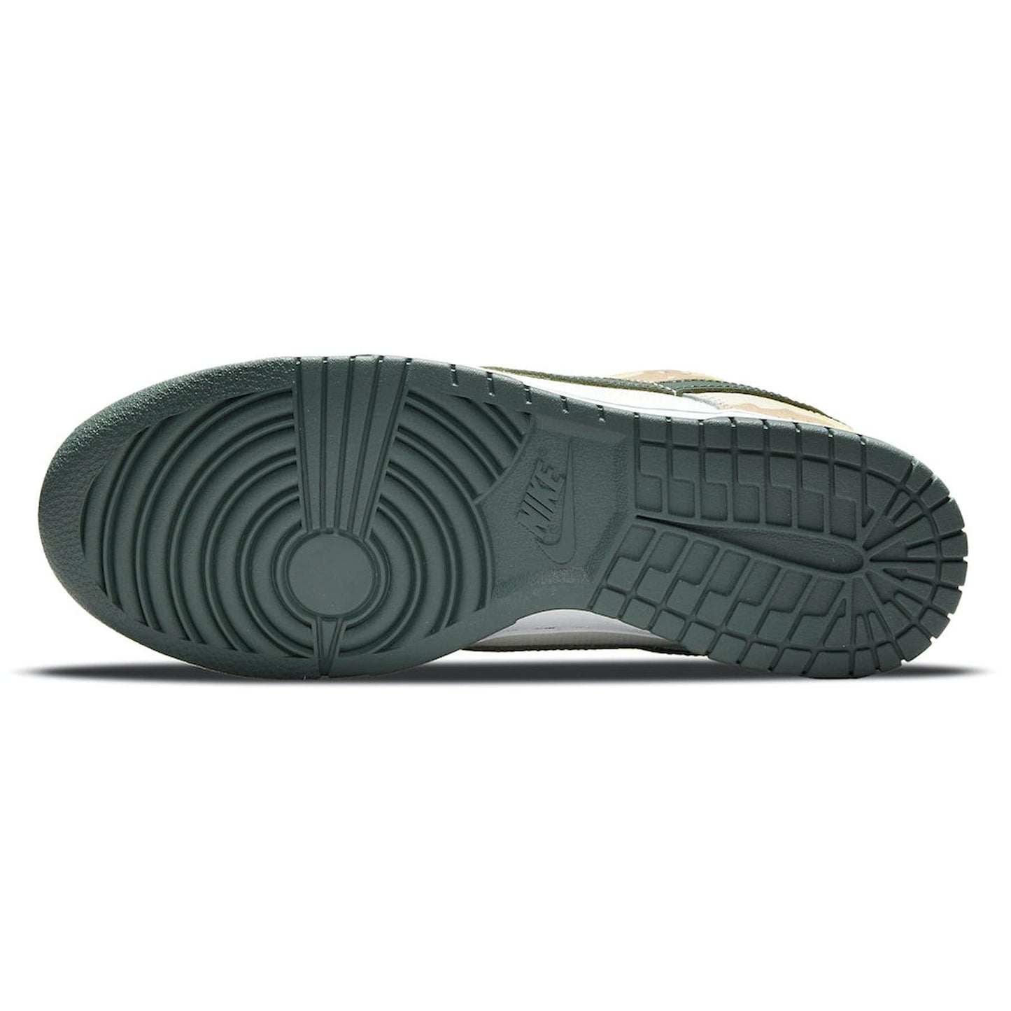 Nike Dunk Low SE 'Sail Multi-Camo' — UK 3 | EU 35.5 | US 3.5 — Detail View