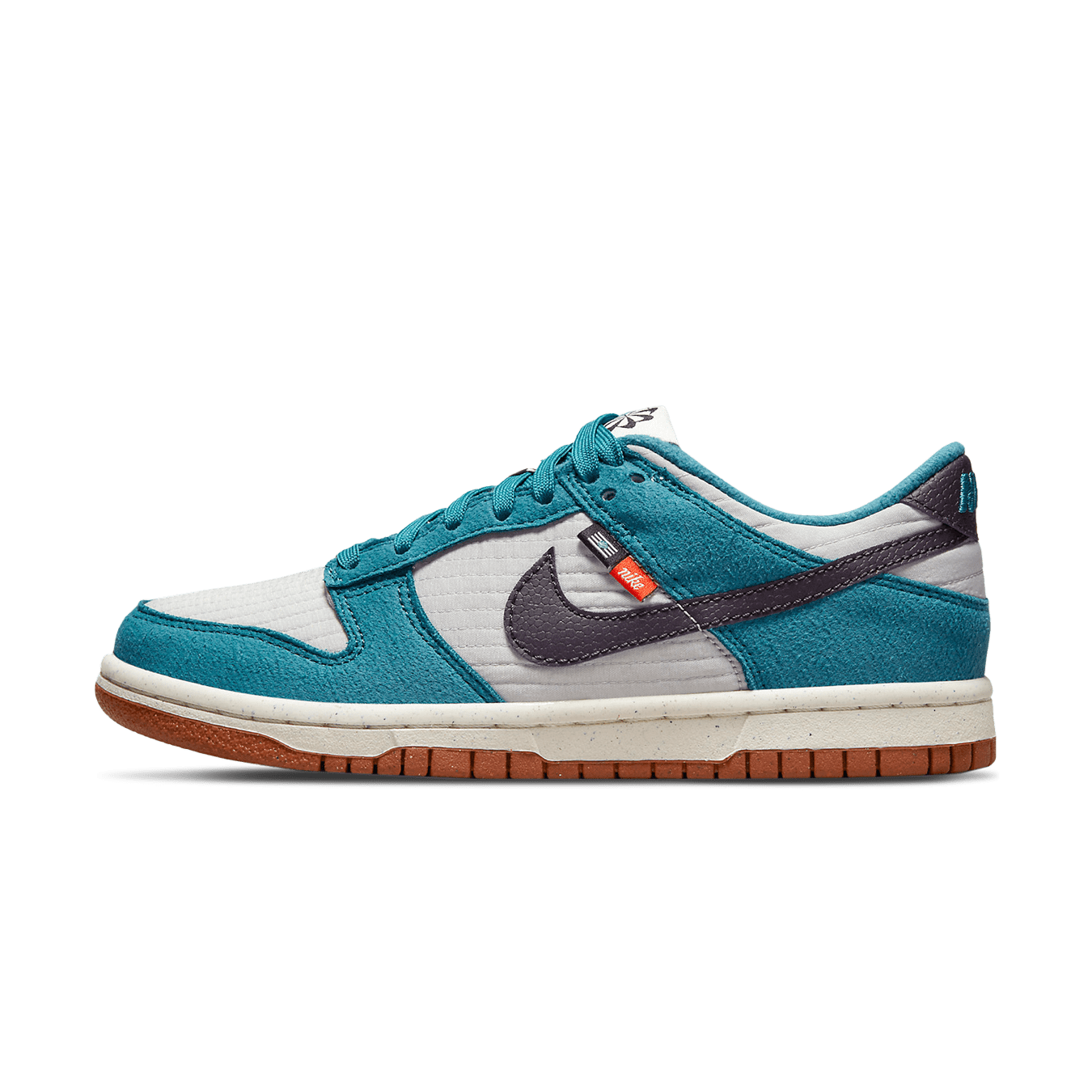 Nike Dunk Low SE GS 'Toasty - Rift Blue' — UK 13.5 | EU 32 | US 1Y — Front View
