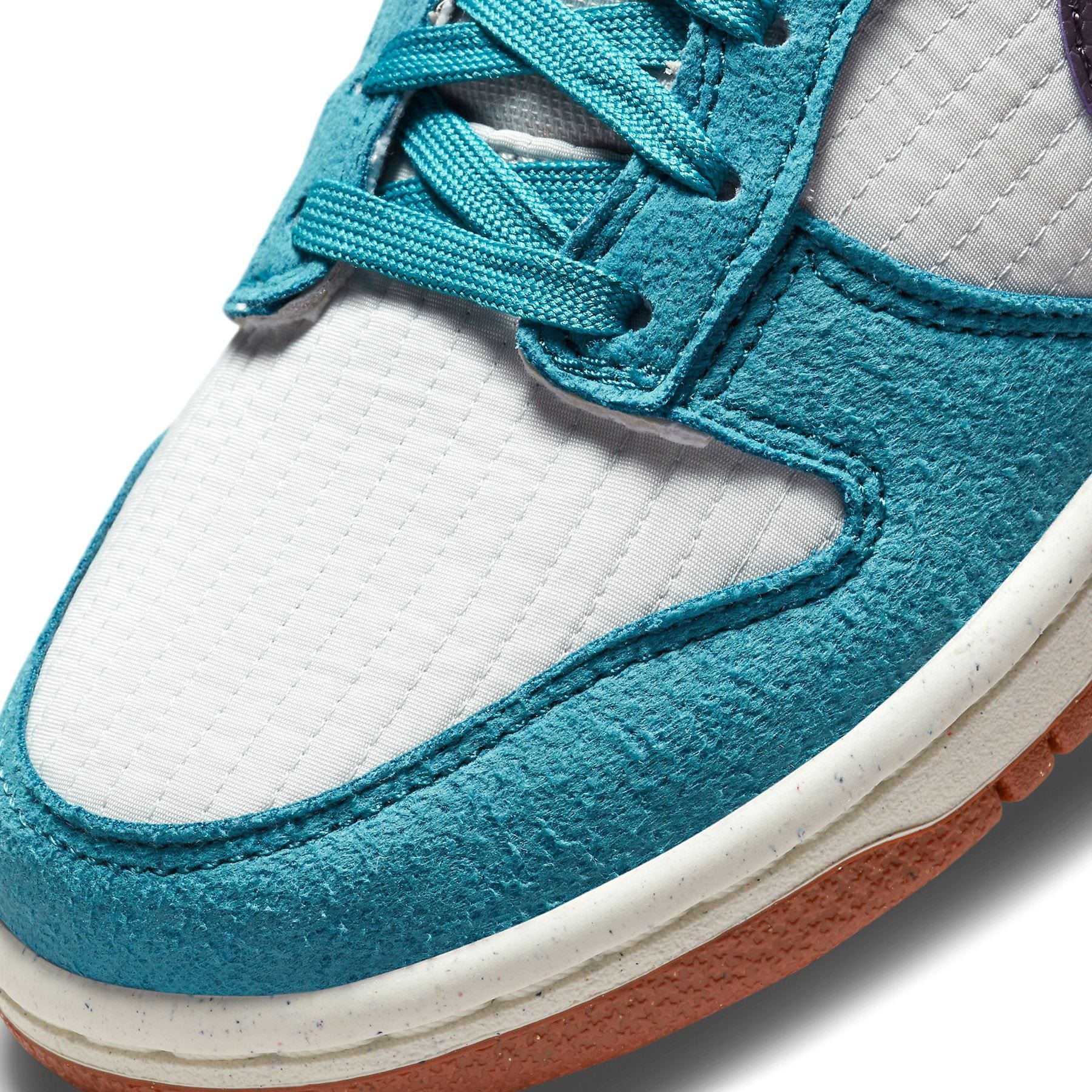Nike Dunk Low SE GS 'Toasty - Rift Blue' — UK 13.5 | EU 32 | US 1Y — Lifestyle View
