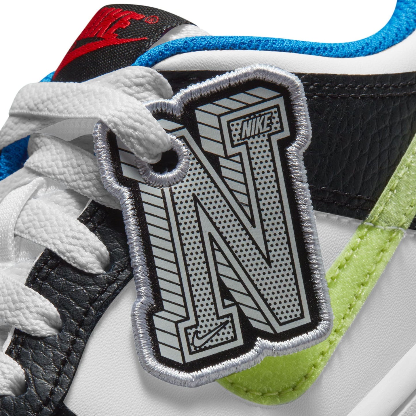 Nike Dunk Low GS 'White Light Lemon Twist' — UK 13.5 | EU 32 | US 1Y — Alternate View 8