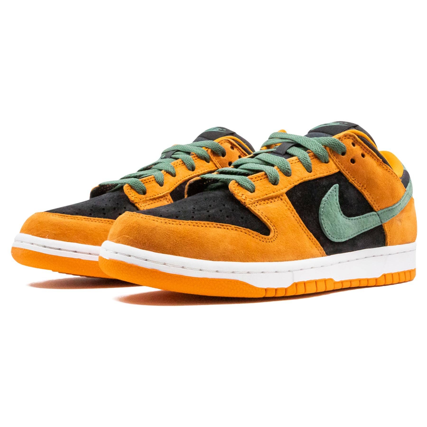Nike Dunk Low SP Retro 'Ceramic' 2020 — UK 3 | EU 35.5 | US 3.5 — Side View
