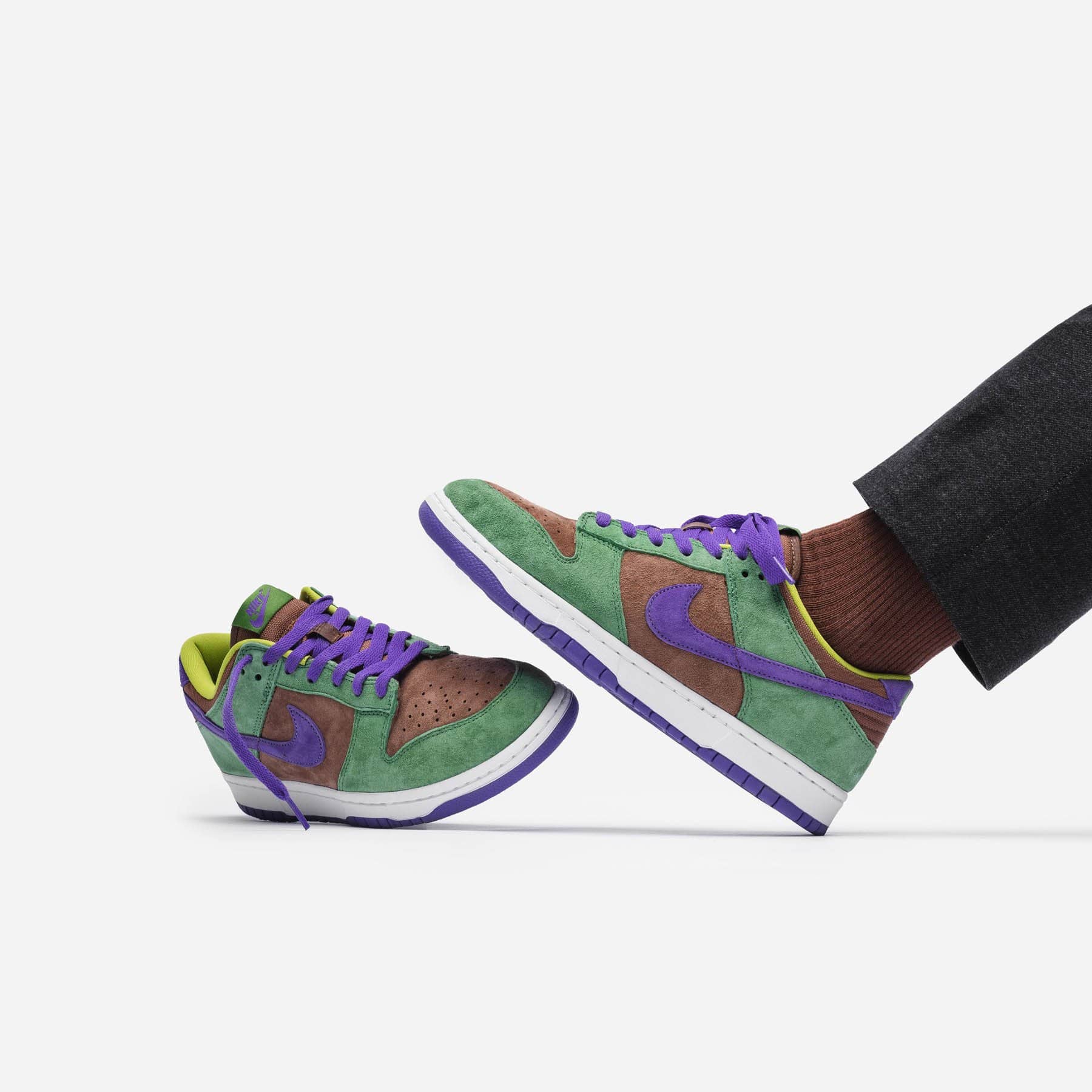 Nike Dunk Low SP Retro 'Veneer' 2020 — UK 3 | EU 35.5 | US 3.5 — Lifestyle View