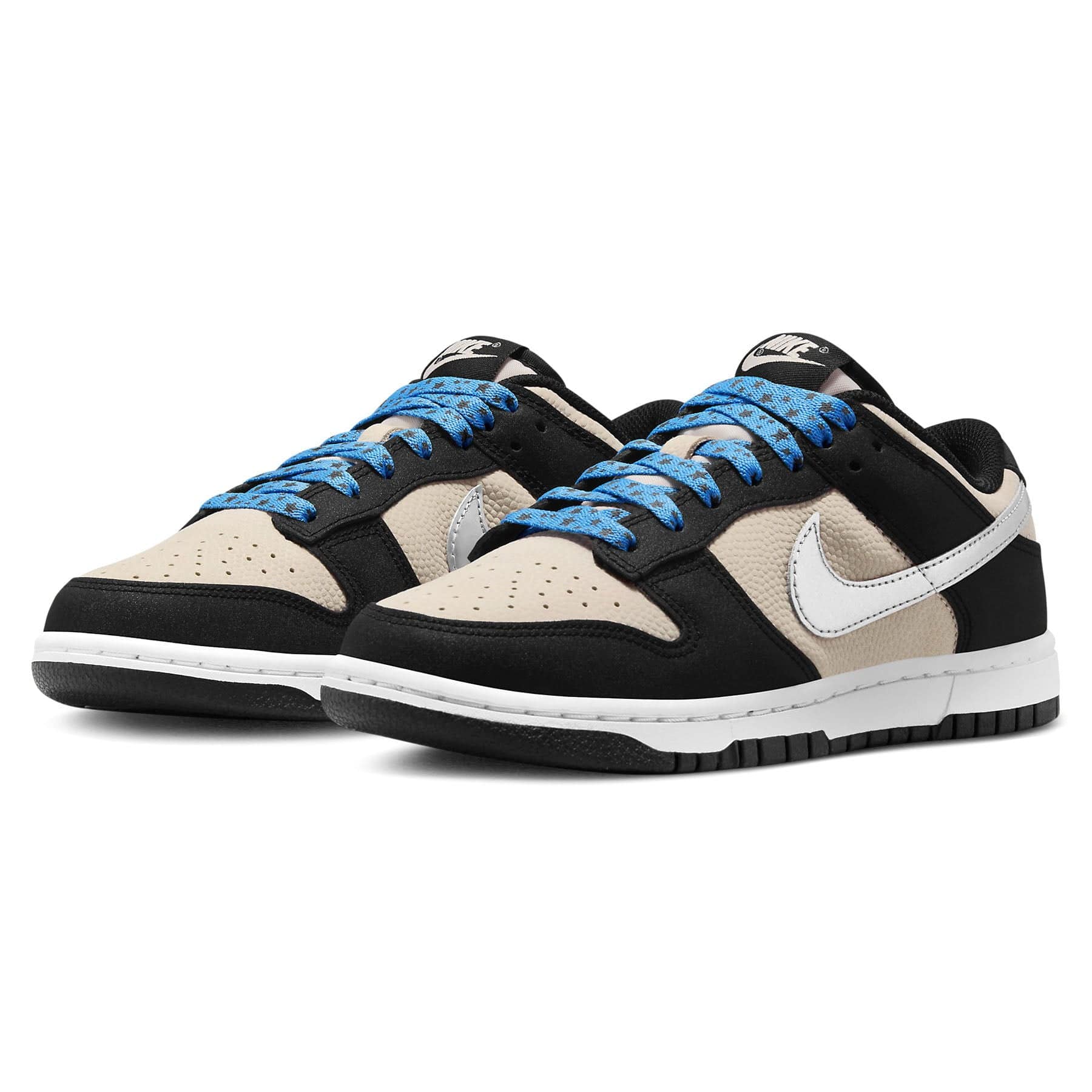 Nike Dunk Low Wmns 'Starry Laces' — UK 2.5 | EU 35.5 | US 5 — Side View