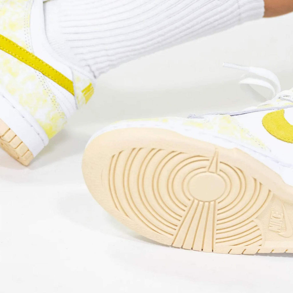 Nike Dunk Low OG Wmns 'Yellow Strike' — UK 2.5 | EU 35.5 | US 5 — Alternate View 8