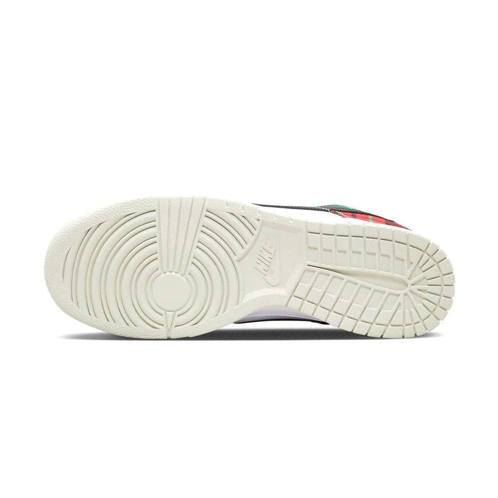 Nike Dunk Low SE GS 'Tartan Plaid' — UK 13.5 | EU 32 | US 1Y — Detail View