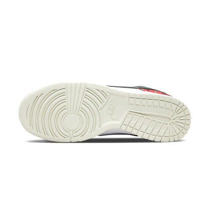 Nike Dunk Low SE GS 'Tartan Plaid' — UK 13.5 | EU 32 | US 1Y — Detail View