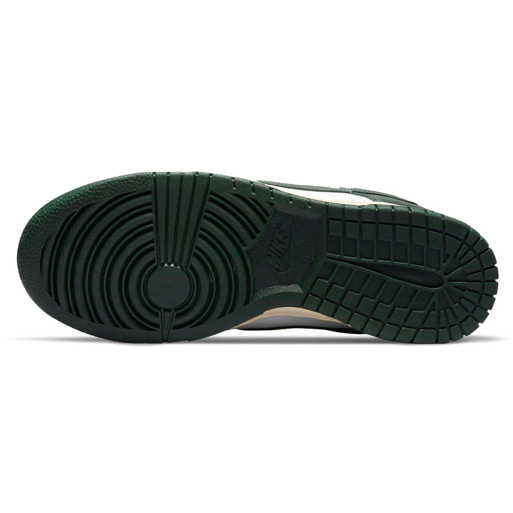 Nike Dunk Low Wmns Vintage Green — UK 2.5 | EU 35.5 | US 5 — Detail View
