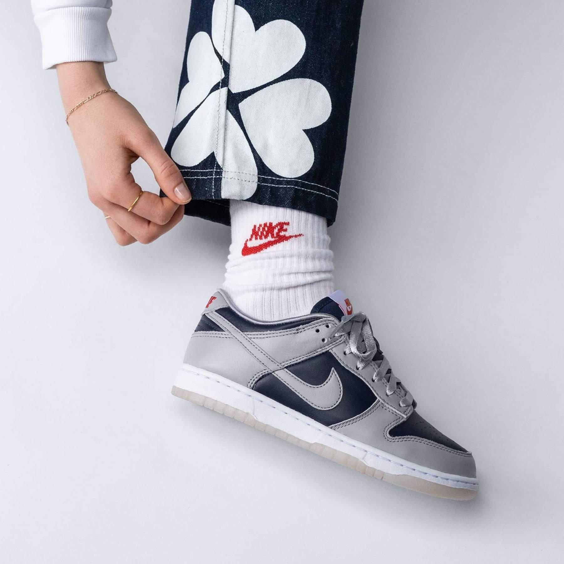 Nike Dunk Wmns Low SP 'College Navy' — UK 2.5 | EU 35.5 | US 5 — Alternate View 8