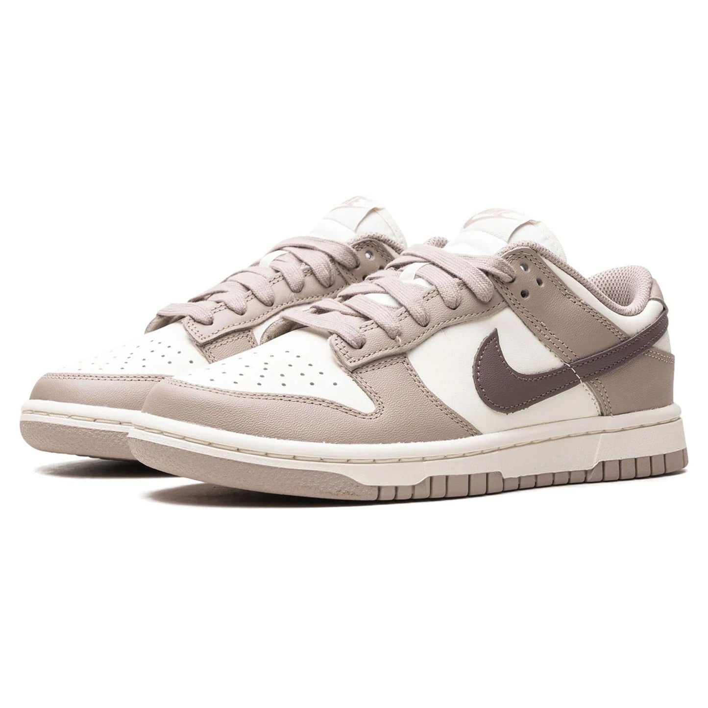 Nike Dunk Low Wmns 'Diffused Taupe' — UK 2.5 | EU 35.5 | US 5 — Side View