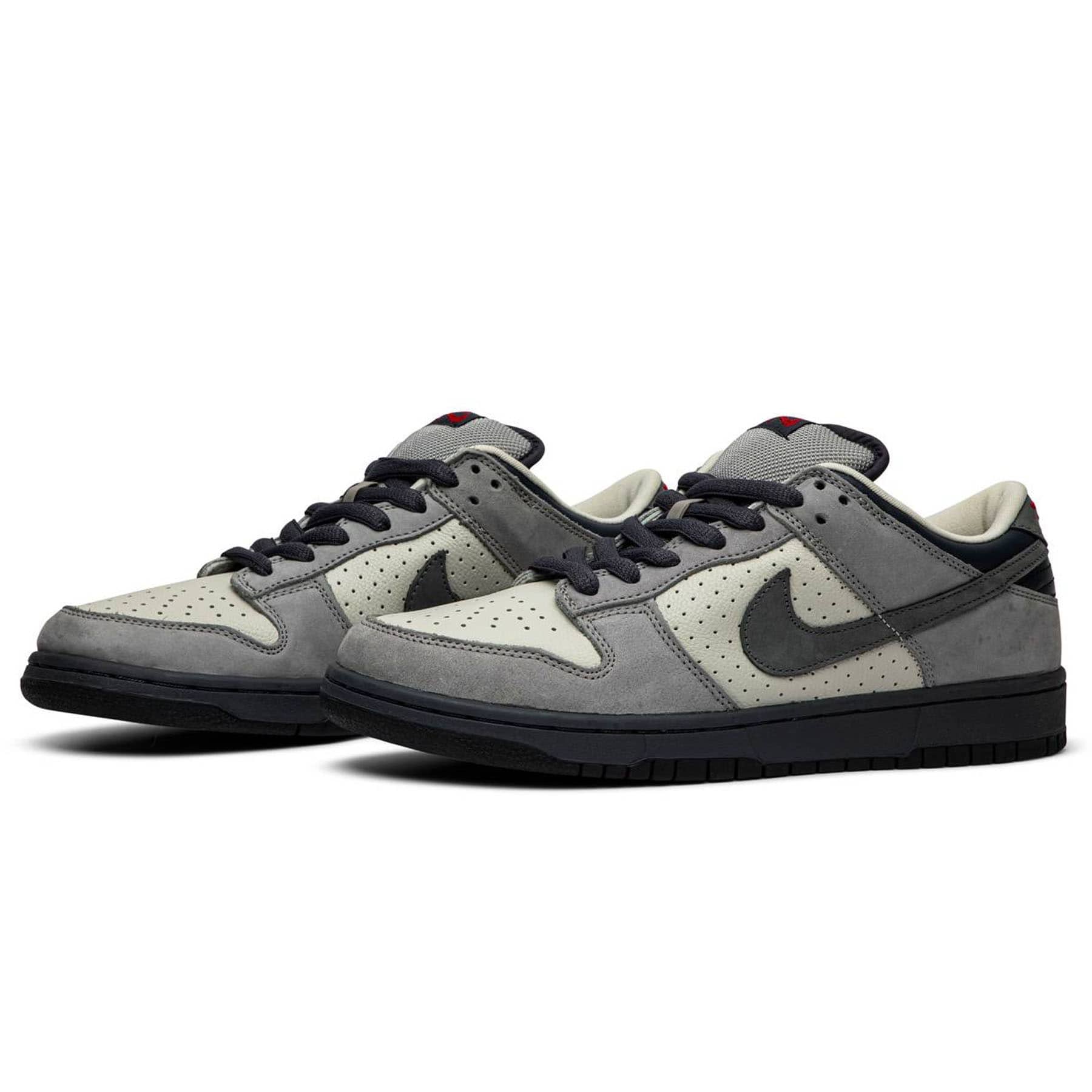 Nike Dunk Low Pro SB 'Band Aid' — UK 3 | EU 35.5 | US 3.5 — Side View