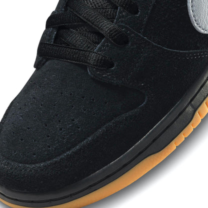 Nike Dunk Low Pro SB 'Fog' — UK 3 | EU 35.5 | US 3.5 — Lifestyle View