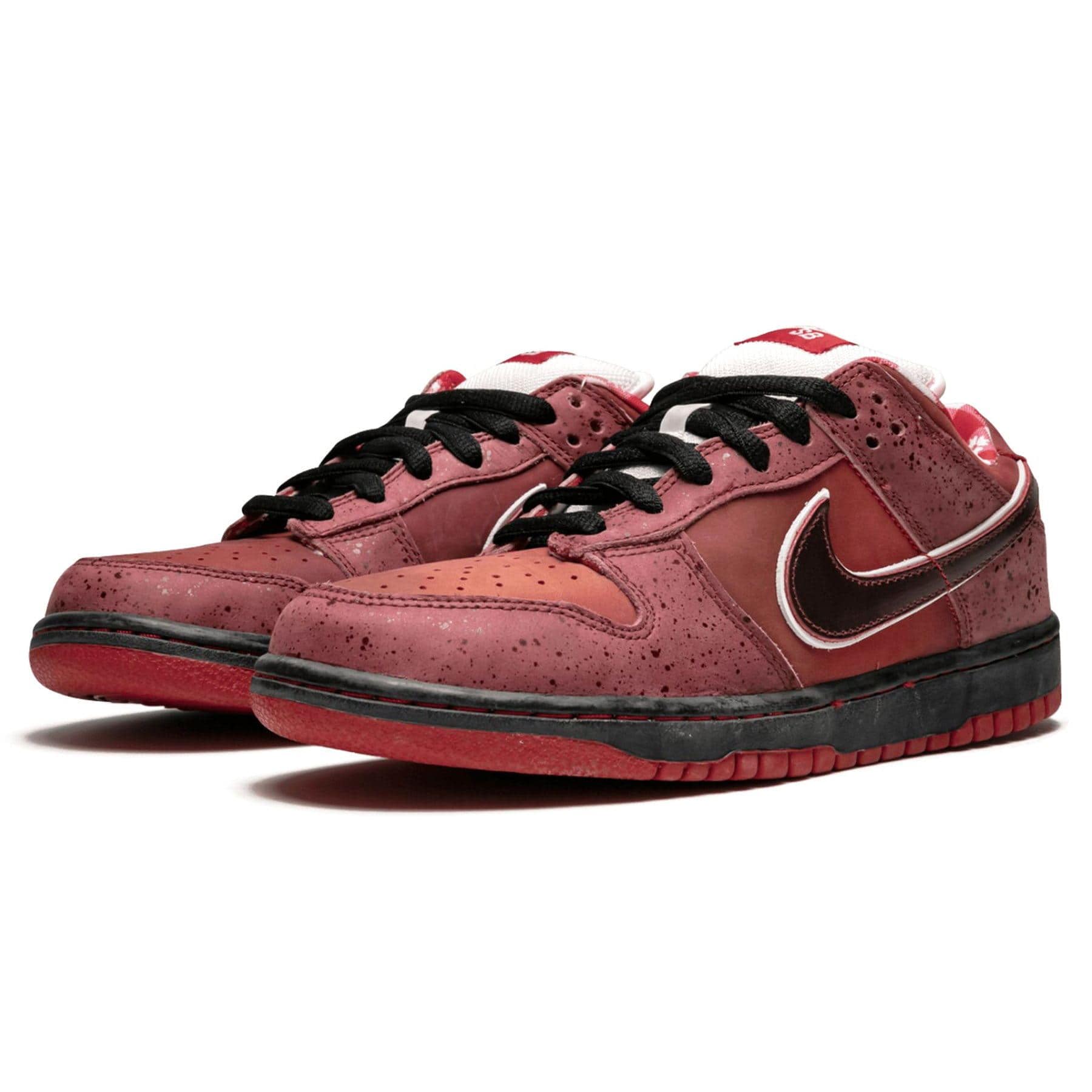 Nike Dunk Low Premium SB 'Lobster' — UK 3 | EU 35.5 | US 3.5 — Side View