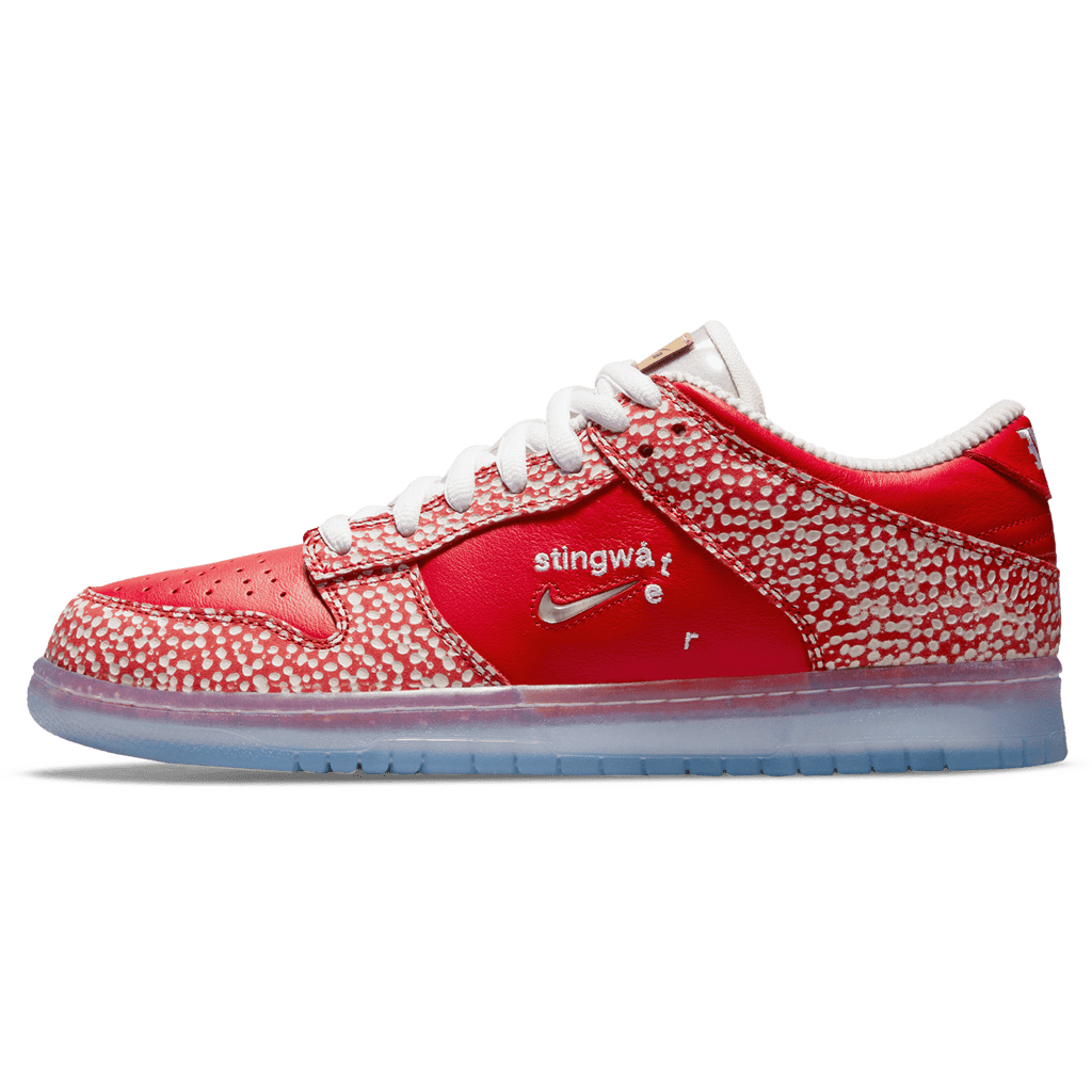 Nike Dunk Low SB x Stingwater 'Magic Mushroom' — UK 3 | EU 35.5 | US 3.5 — Front View